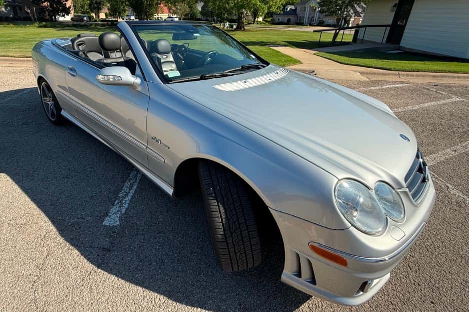 2007 Mercedes-Benz CLK-Class sold for $18,250