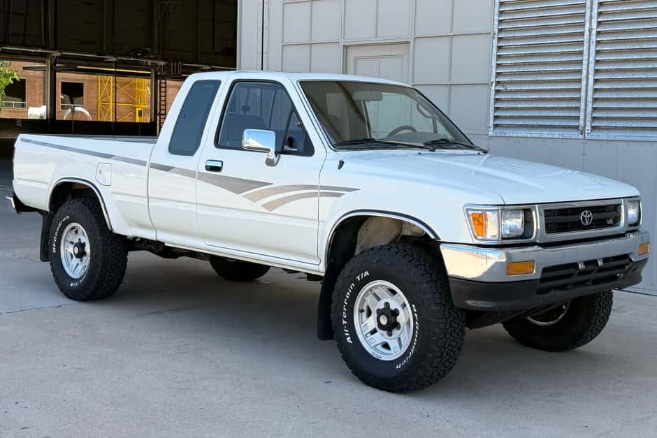 1992 Toyota Pickup (N80/90/100/110 1989-1997) sold for $13,250