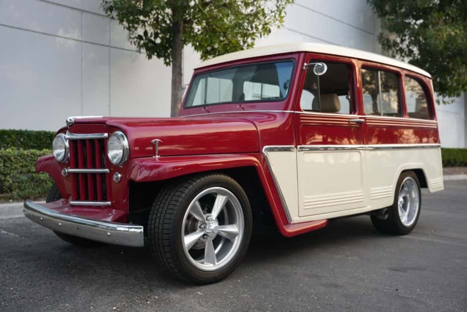 1962 Willys Jeep Wagon sold for $35,500