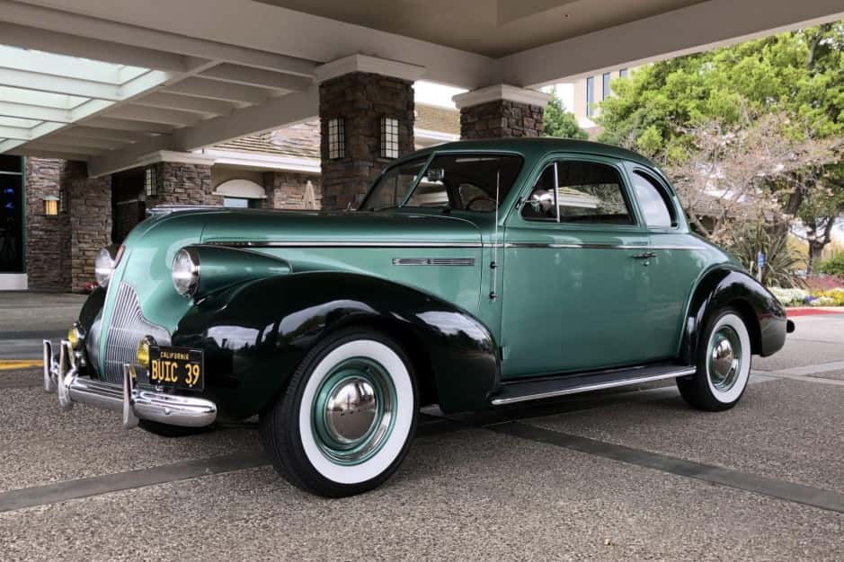 1939 Buick Special sold for $32,000