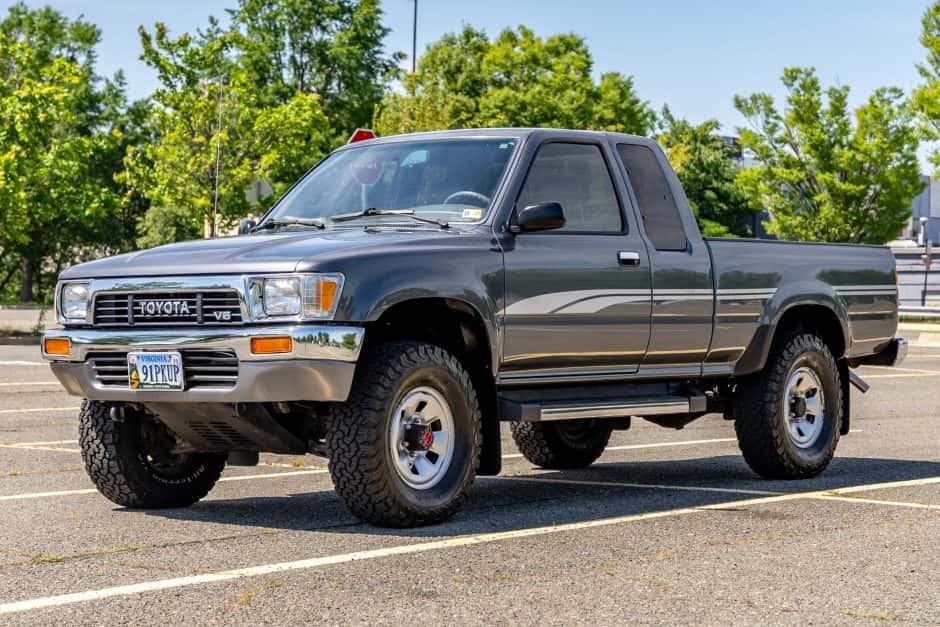 1991 Toyota Pickup (N80/90/100/110 1989-1997) sold for $21,000