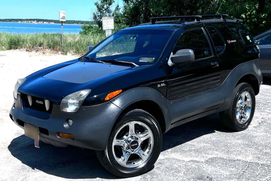 2000 Isuzu VehiCROSS sold for $5,000