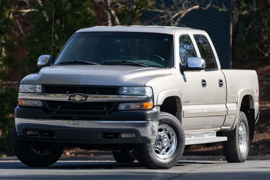 2002 Chevrolet Silverado GMT800 Heavy Duty (2000-2007) sold for $15,250