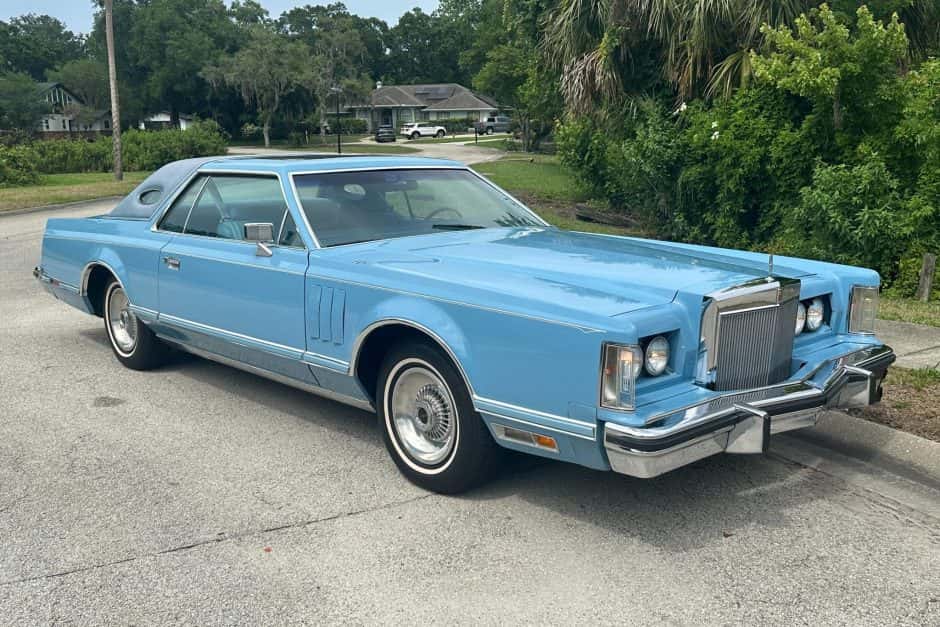 1979 Lincoln Continental Mark V (1977-1979) sold for $15,000