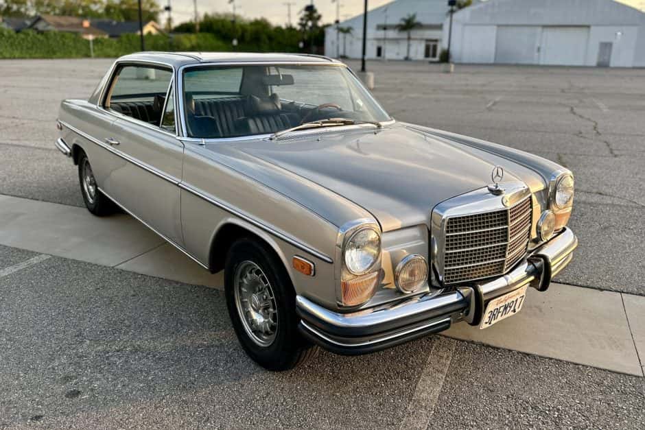 1972 Mercedes-Benz W114 & W115 sold for $8,500