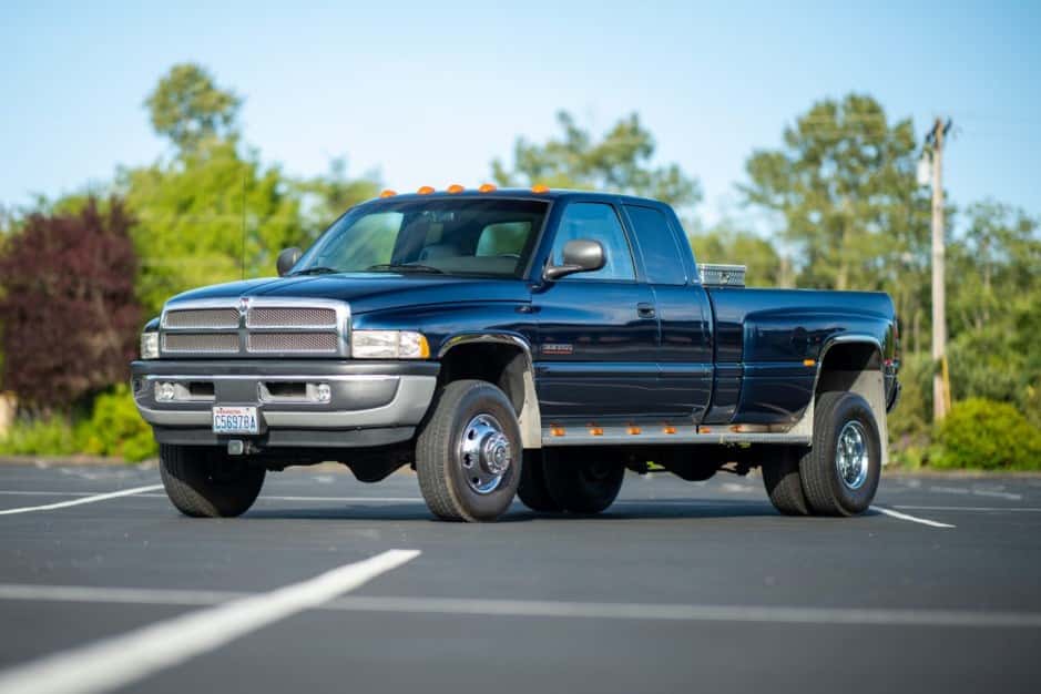 2001 Dodge Ram HD (1994-2002) sold for $30,000