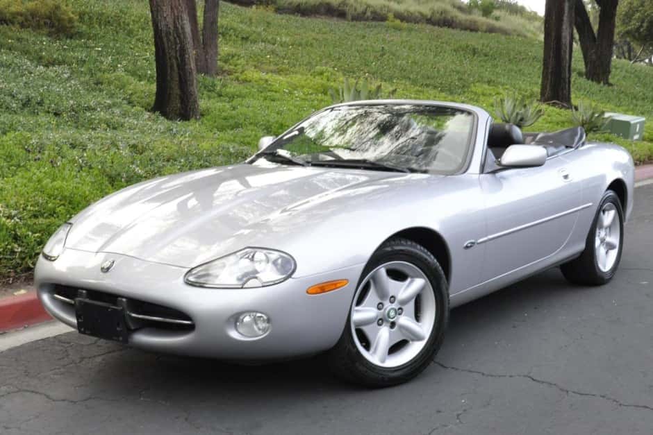 2001 Jaguar XK8 sold for $12,100