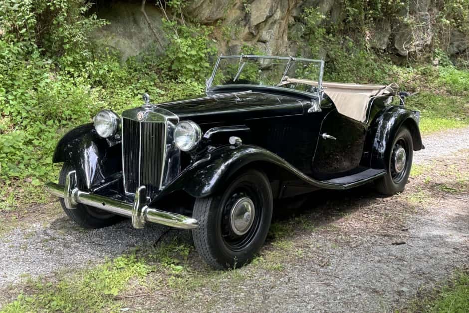 1952 MG TD sold for $8,333
