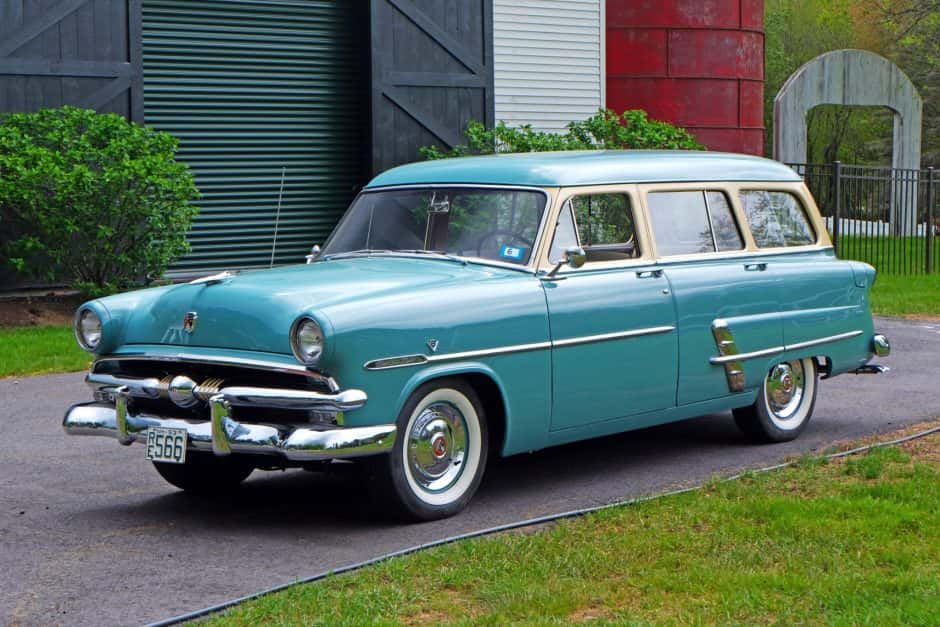 1953 Ford Customline sold for $25,000