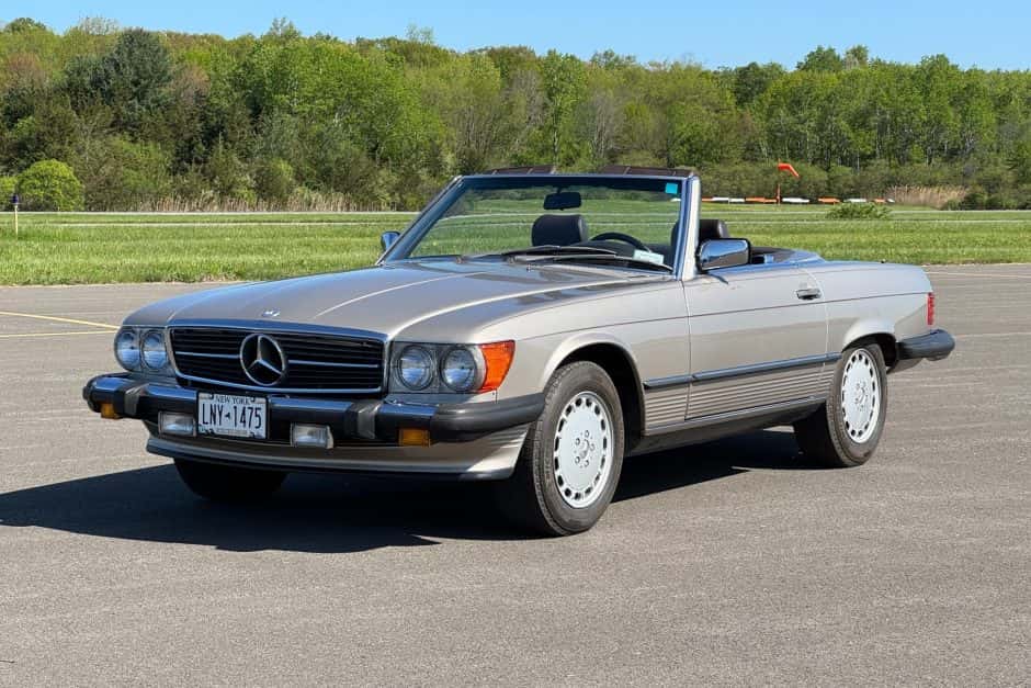 1988 Mercedes-Benz R107 SL sold for $22,500