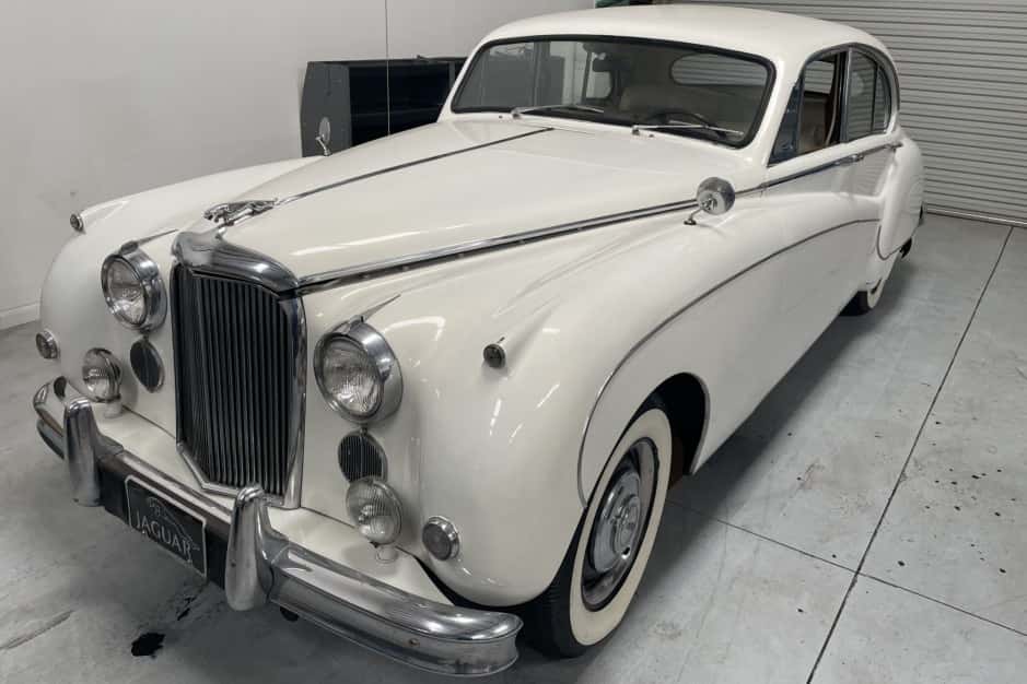 1960 Jaguar Mk VII, VIII, & IX sold for $15,750