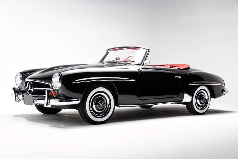 1961 Mercedes-Benz 190SL sold for $113,000