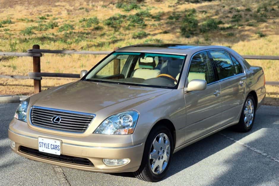 2003 Lexus LS Sedan sold for $13,250