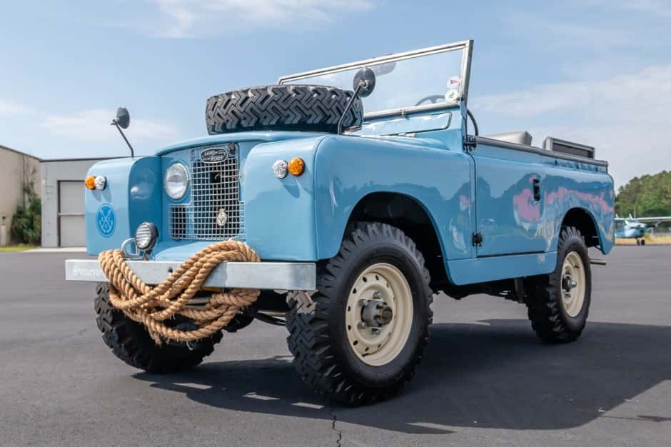 1965 Land Rover Series 88 sold for $40,000