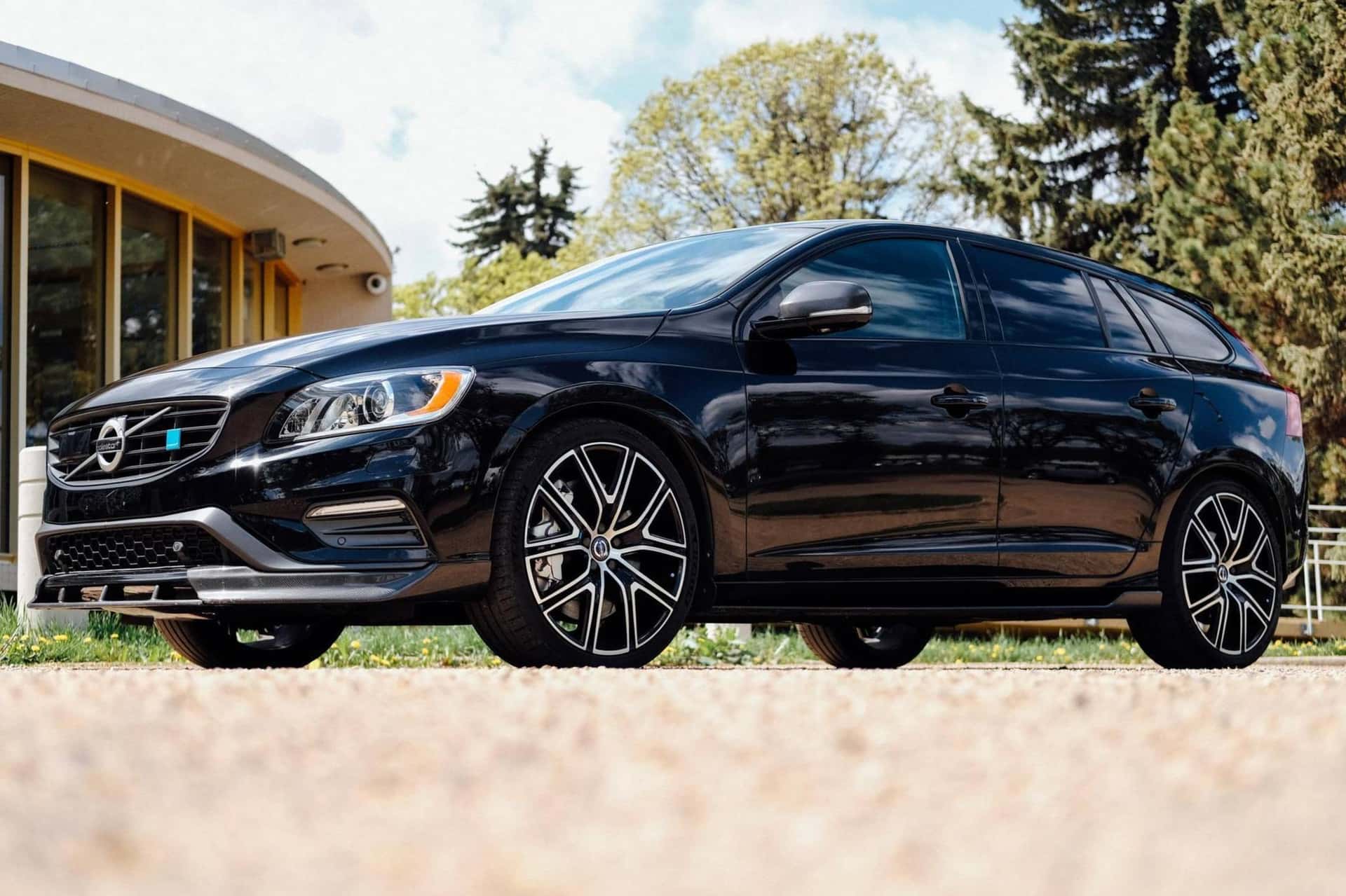 2018 Volvo V60 sold for $24,000