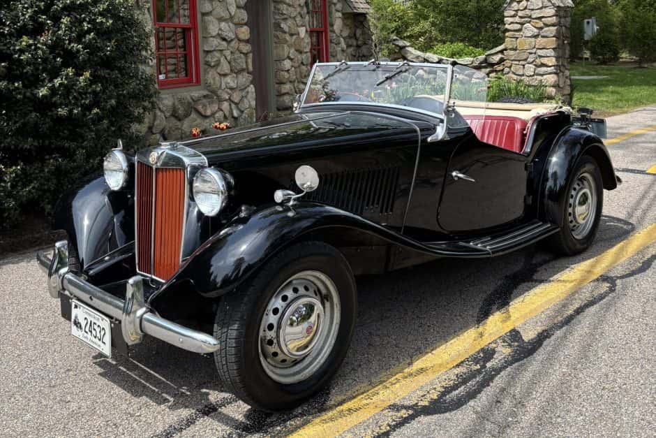 1953 MG TD sold for $10,000