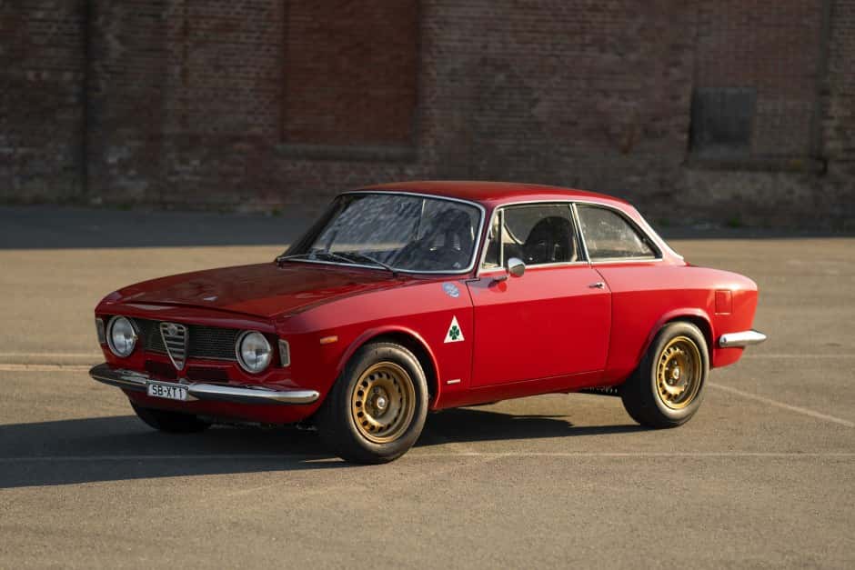 1969 Alfa Romeo 105/115 Series Coupe sold for €126,000