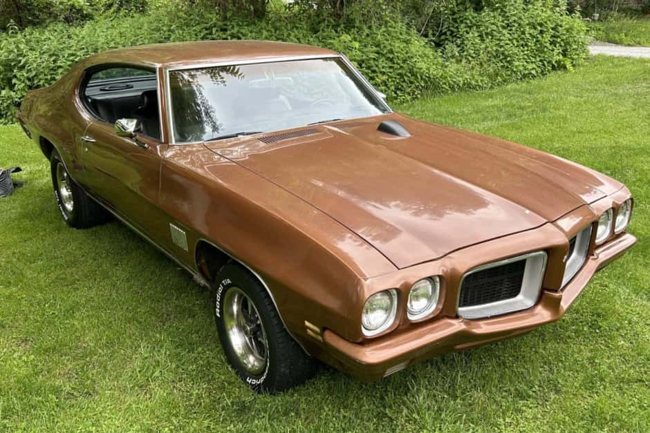 1971 Pontiac Tempest / LeMans sold for $8,700