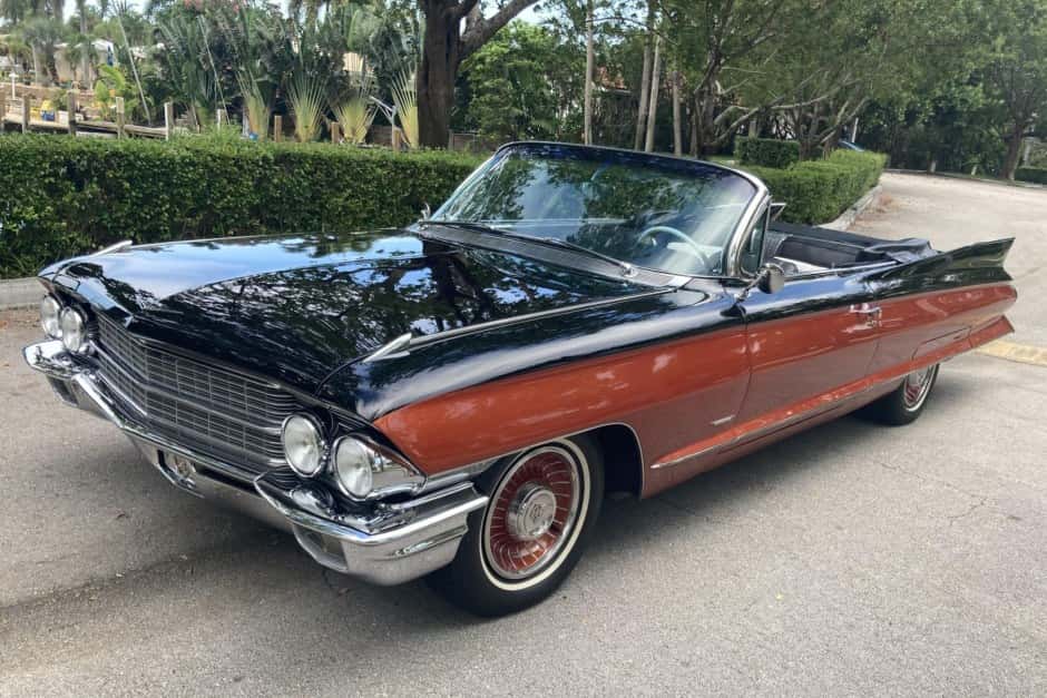 1961 Cadillac Series 62 sold for $102,500