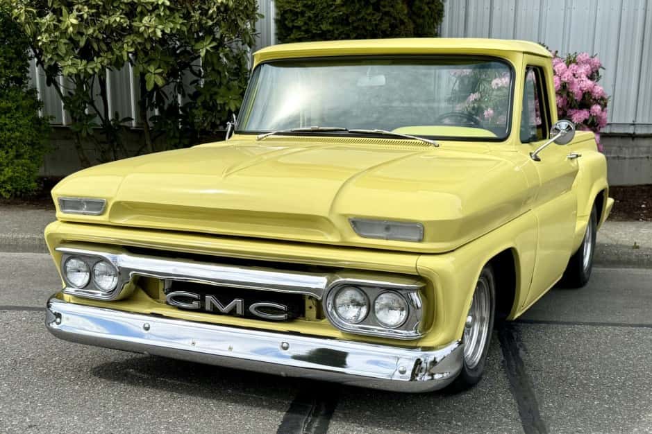 1965 GMC C/K 1960-1966 sold for $20,750