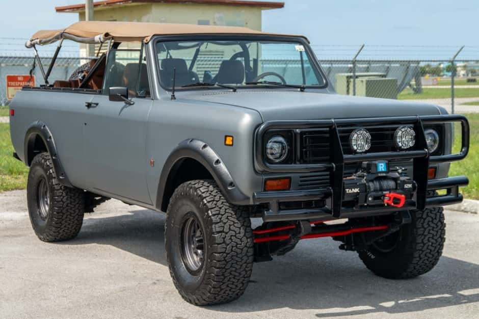 1976 International Harvester Scout II Traveler sold for $71,500