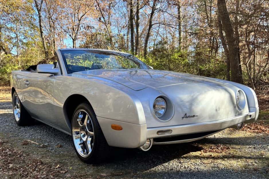 2007 Studebaker Avanti sold for $39,550