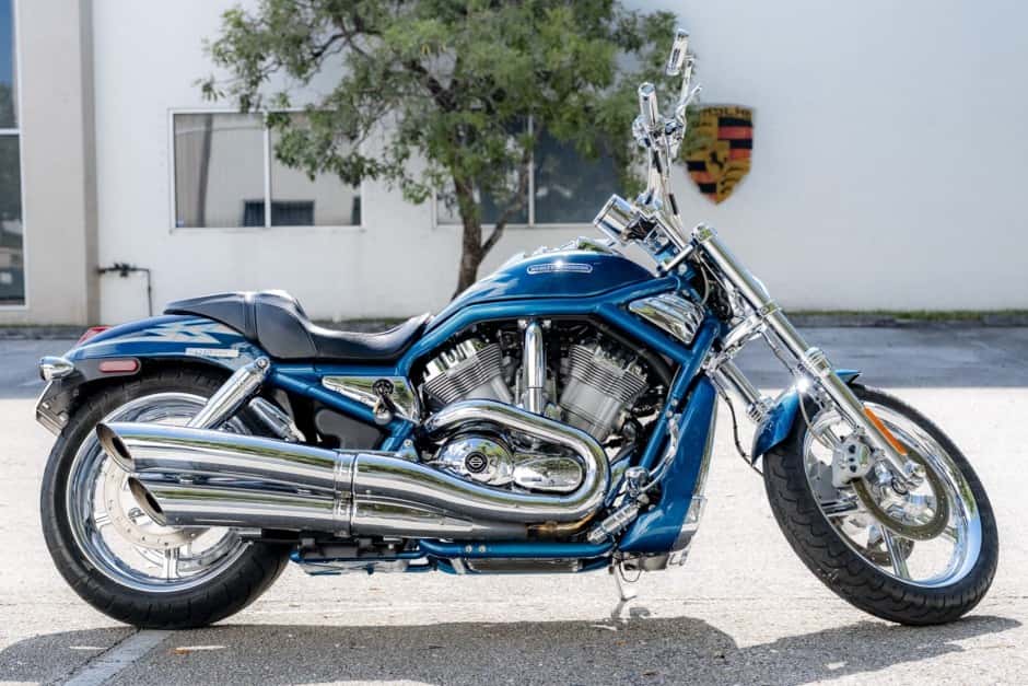 2005 Harley-Davidson V-Rod sold for $9,500