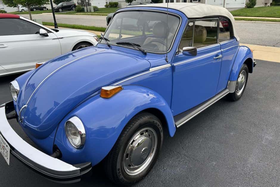 1978 Volkswagen Super Beetle sold for $10,100