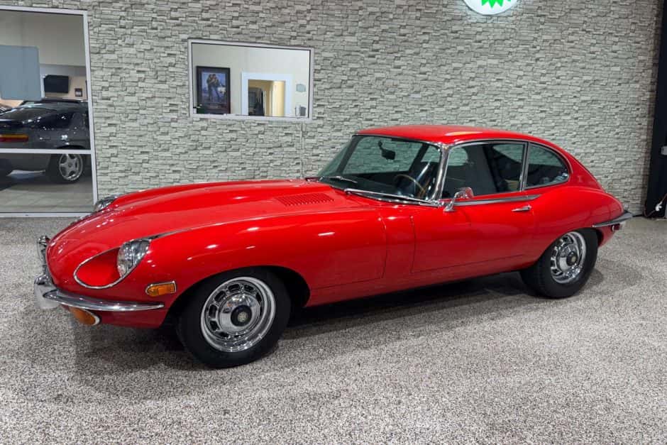 1969 Jaguar XKE Series II sold for $33,250