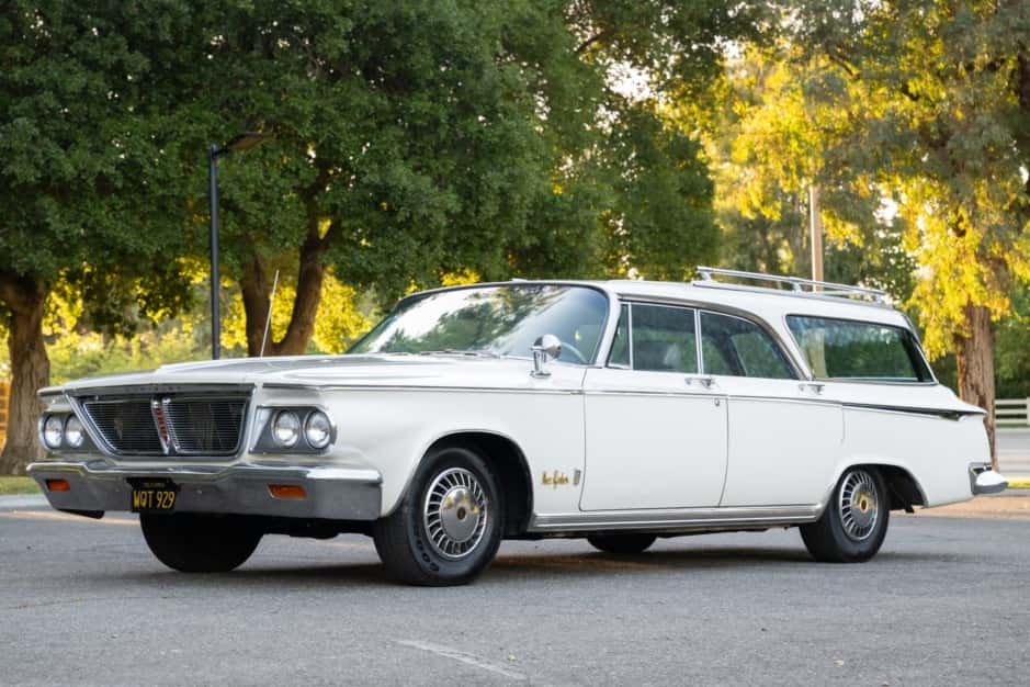 1964 Chrysler New Yorker sold for $21,500