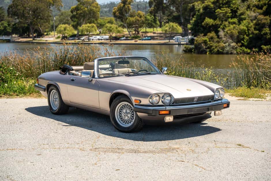 1990 Jaguar XJS sold for $7,550