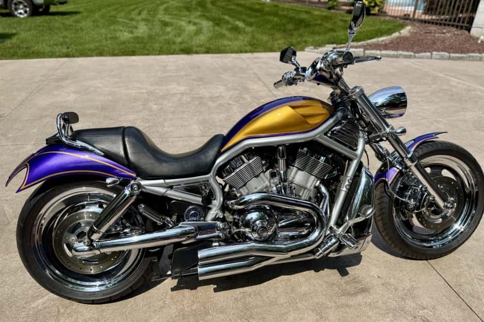 2005 Harley-Davidson V-Rod sold for $4,500