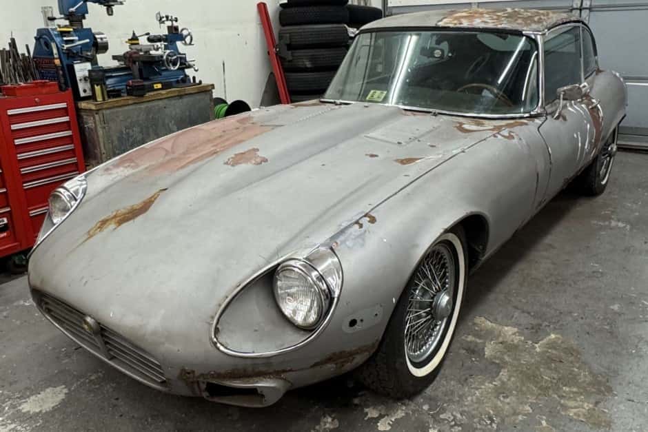 1972 Jaguar XKE Series III sold for $15,500