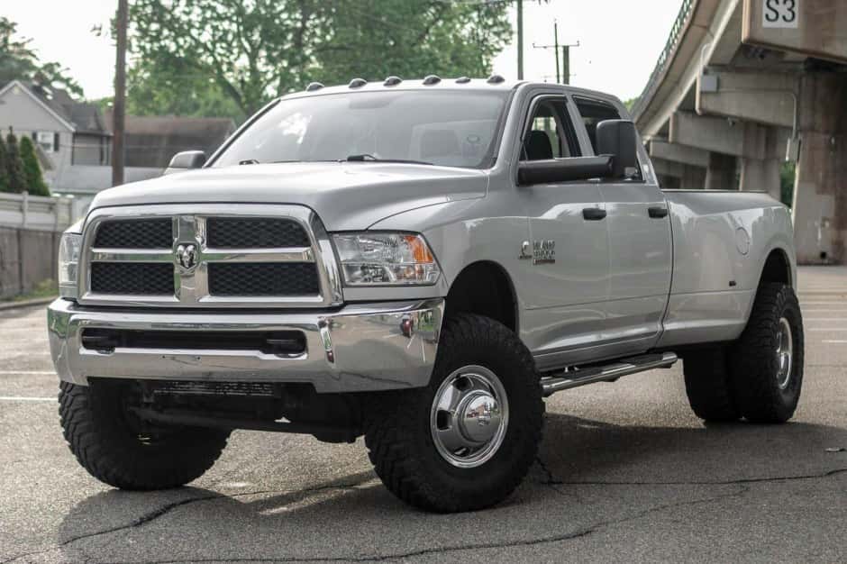2017 Dodge Ram HD (2010-2018) sold for $33,500