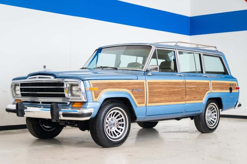 1991 Jeep SJ Grand Wagoneer sold for $41,500