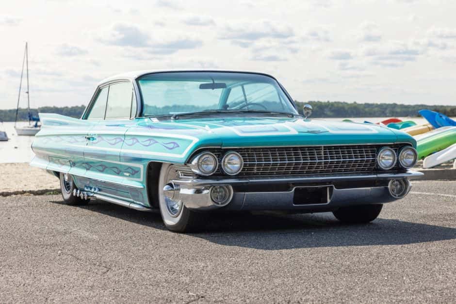 1961 Cadillac Series 62 sold for $14,062