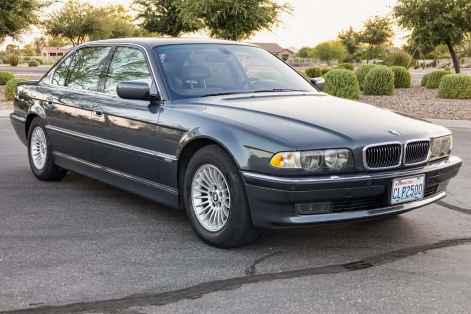 2001 BMW E38 7-Series sold for $10,507