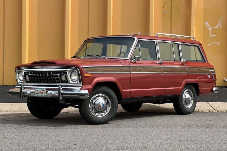 1977 Jeep SJ Wagoneer sold for $21,000