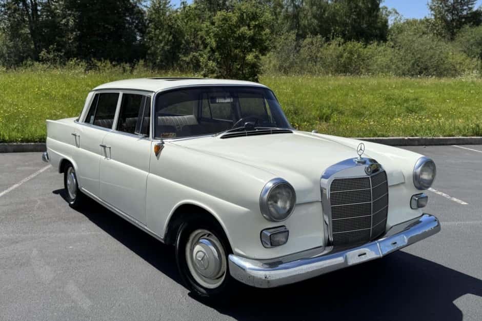 1965 Mercedes-Benz W110 sold for $4,000