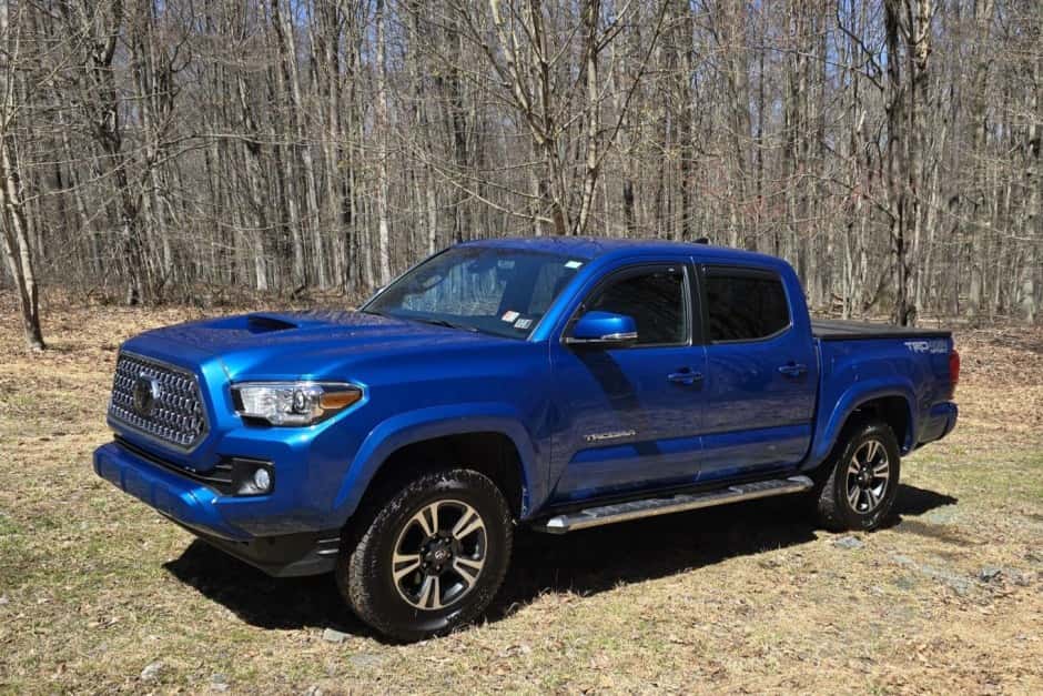 2018 Toyota Tacoma (N300 2016-2023) sold for $28,000