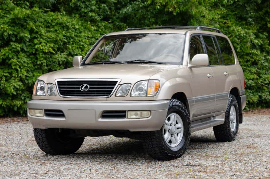 1999 Lexus LX470 sold for $14,500