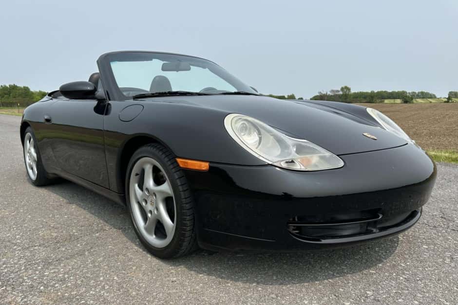 1999 Porsche 996 911 (Non-Turbo/GT2/GT3) sold for $22,000