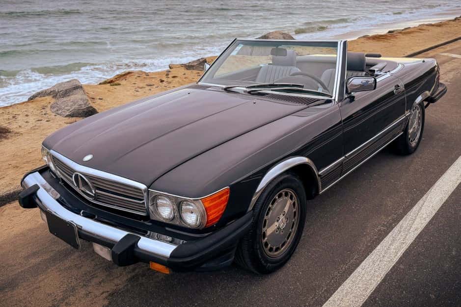 1988 Mercedes-Benz R107 SL sold for $15,000
