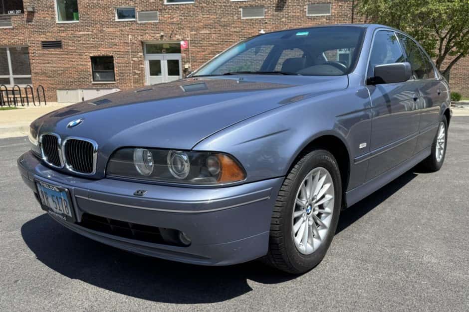 2002 BMW E39 5-Series sold for $10,850