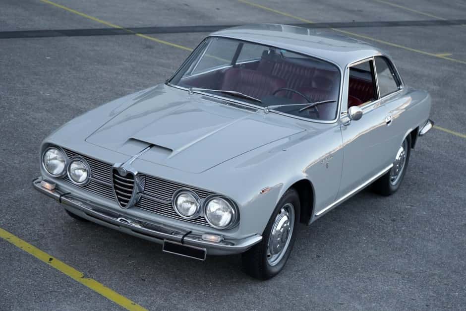 1964 Alfa Romeo 106-Series 2600 sold for €24,000