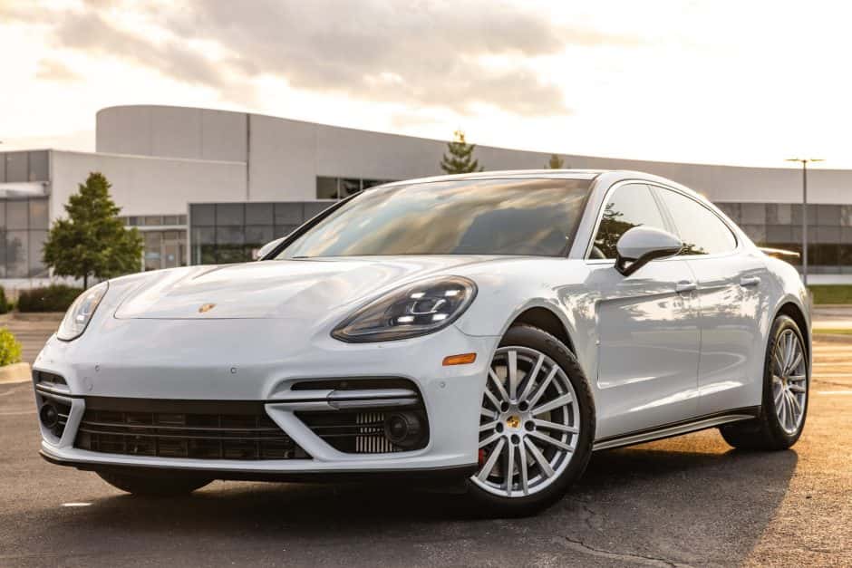 2017 Porsche Panamera sold for $60,000