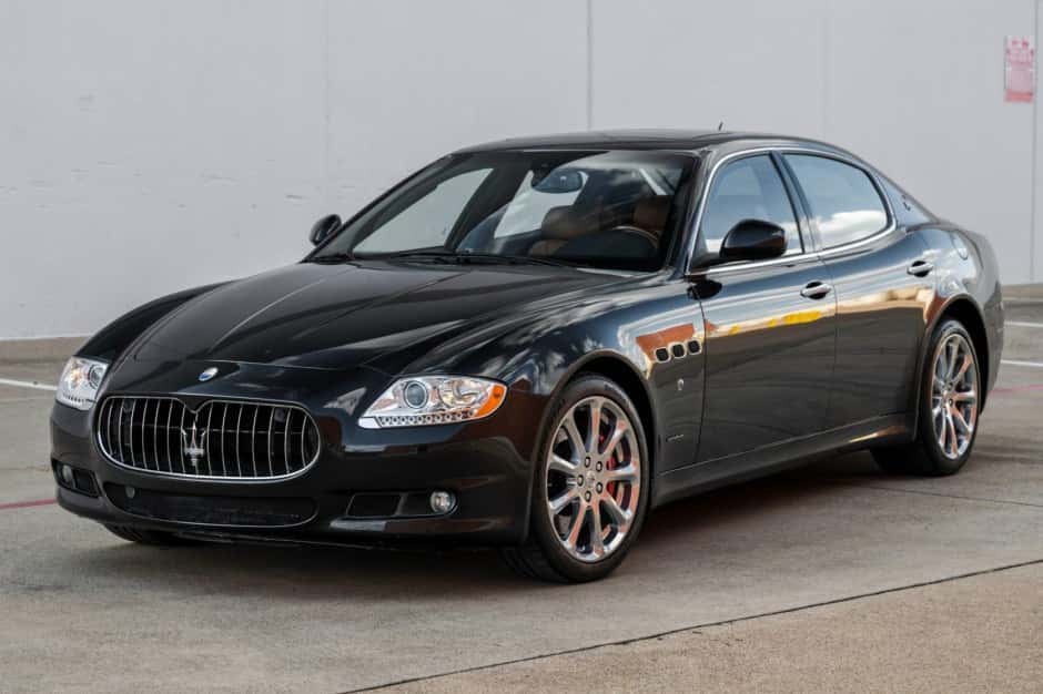 2010 Maserati Quattroporte sold for $15,774