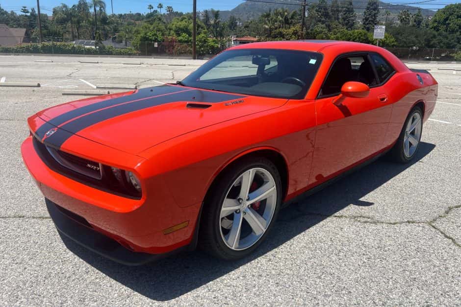 2008 Dodge Challenger SRT8 & 392 sold for $14,750