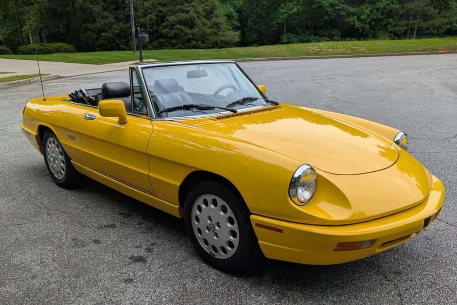 1992 Alfa Romeo 105/115 Spider Series 4 sold for $22,750