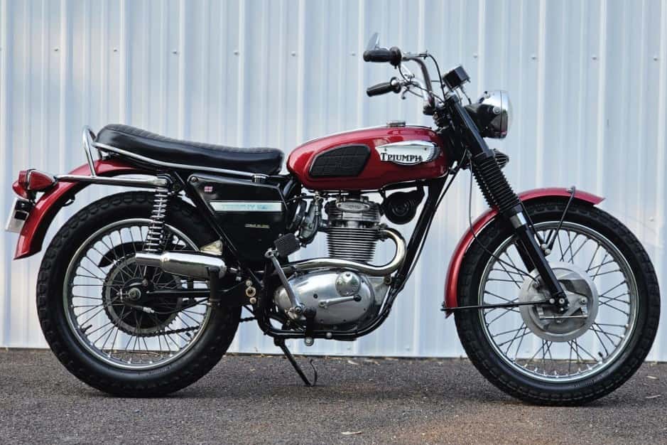1968 Triumph Trophy sold for $4,200